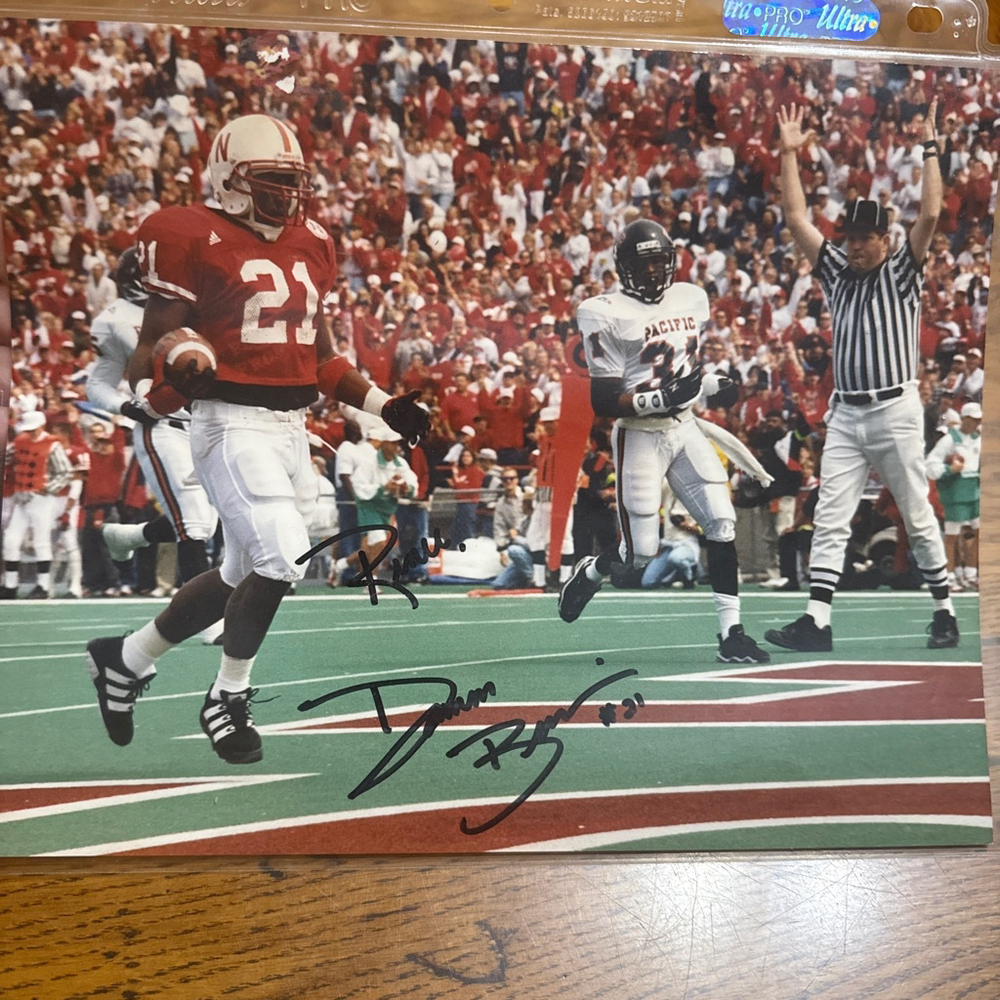 DAMON BENNING SIGNED 1996 l NEBRASKA 8X10 PHOTO BECKETT COA